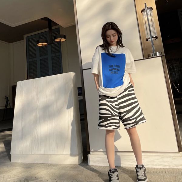 fashion designers jil sander early spring letter slogan print loose men's short sleeve women's lovers tshirt clothes, White
fashion designers jil sander early spring letter slogan print loose men's short sleeve women's lovers tshirt clothes, White