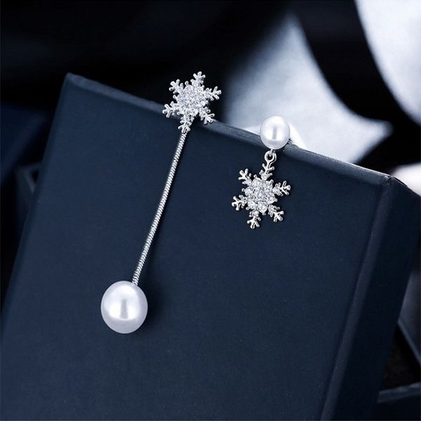 s925 silver needle korean diamond snowflake earrings long asymmetric pearl tassel personalized female
s925 silver needle korean diamond snowflake earrings long asymmetric pearl tassel personalized female