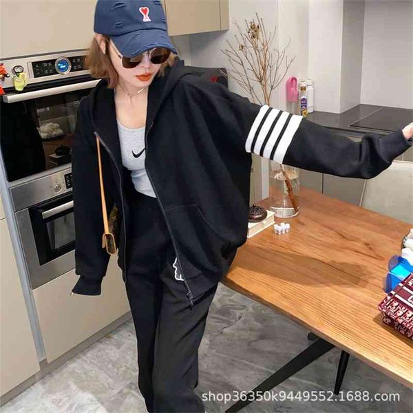 tb waffle sports suit women's 2021 autumn new three bar casual sweater and pants two piece set fashion, Gray
tb waffle sports suit women's 2021 autumn new three bar casual sweater and pants two piece set fashion, Gray