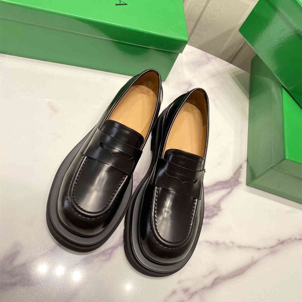 2021b new british small leather shoes, one step pea round head, low solid color, thick heel flat loafers, Black
2021b new british small leather shoes, one step pea round head, low solid color, thick heel flat loafers, Black