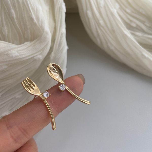 233 cute design 18k mini tableware earrings 925 female simple sweet design earrings female e16-6, Silver
233 cute design 18k mini tableware earrings 925 female simple sweet design earrings female e16-6, Silver