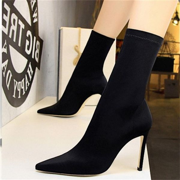 boots autumn 2021 fashion slim pointed elastic simple women's, Black 
boots autumn 2021 fashion slim pointed elastic simple women's, Black