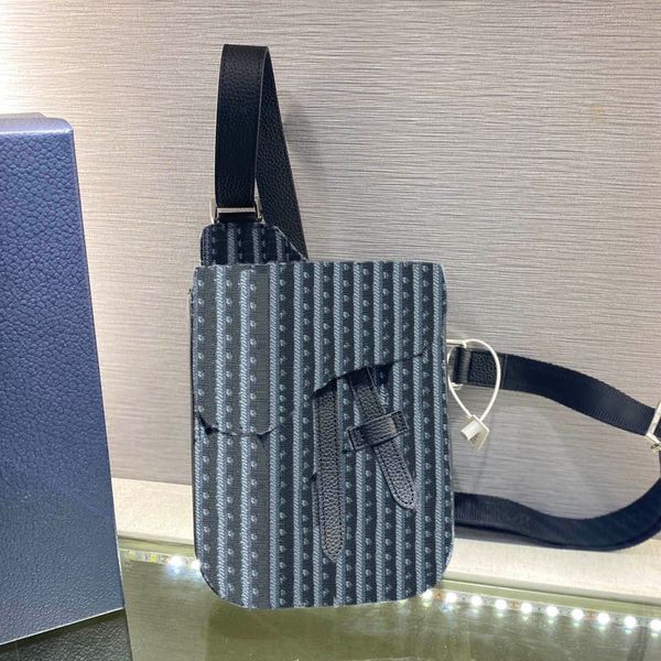 women men cross body bag fashion shoulder bagbags handbags purses canvas with letter crossbody messager handbag vertical saddle bags 16x21x5
women men cross body bag fashion shoulder bagbags handbags purses canvas with letter crossbody messager handbag vertical saddle bags 16x21x5