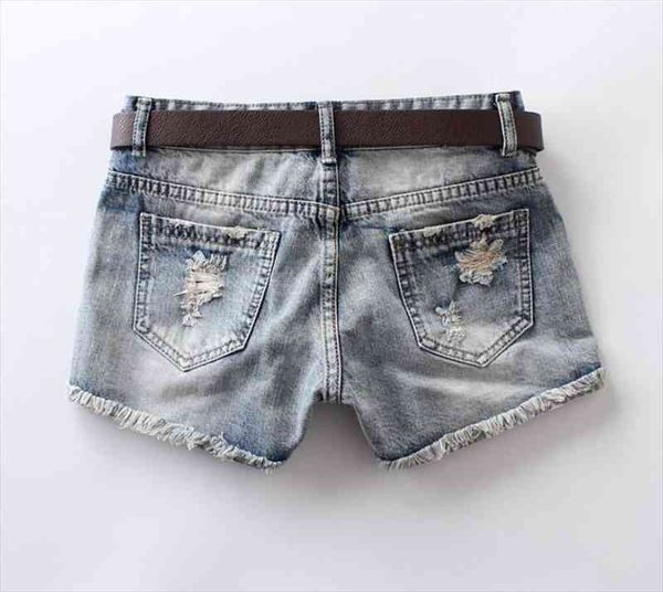 femme letter print ripped women short summer hole denim jean low waist without belt j2714, White;black
femme letter print ripped women short summer hole denim jean low waist without belt j2714, White;black
