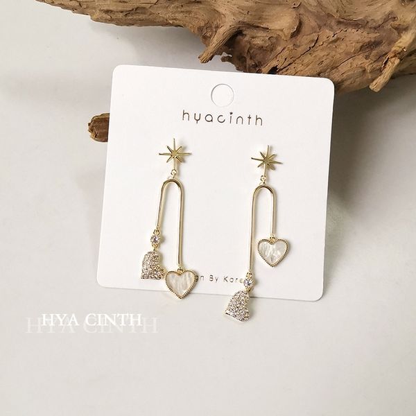 the same six star love shell earrings are popular in the east gate of south korea, Black
the same six star love shell earrings are popular in the east gate of south korea, Black