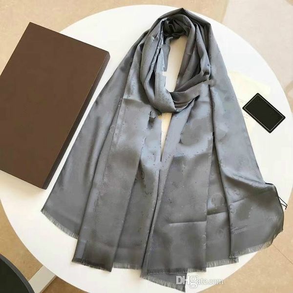 2021 classic silk scarf women designer scarf letter women and mens spring and autumn thin scarves and wraps size 180x90cm, Blue;gray
2021 classic silk scarf women designer scarf letter women and mens spring and autumn thin scarves and wraps size 180x90cm, Blue;gray