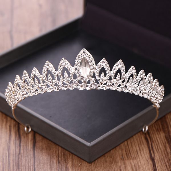 ailibride crystal rhinestone crown bridal baroque tiaras and crowns for wedding princess hair jewelry wedding hair accessoriesdio chan conta, White;golden
ailibride crystal rhinestone crown bridal baroque tiaras and crowns for wedding princess hair jewelry wedding hair accessoriesdio chan conta, White;golden