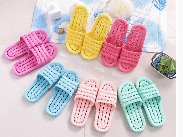 2021 with new style fashion men's and women's summer home bathroom anti slip bath slippers wear couple's sandals outside home, Black
2021 with new style fashion men's and women's summer home bathroom anti slip bath slippers wear couple's sandals outside home, Black