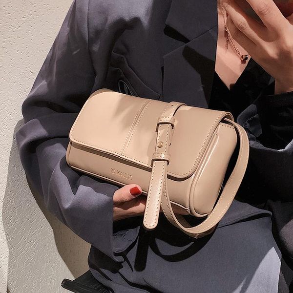 shoulder bags niche design senior retro bag 2021 female autumn/winter messenger fashion square width: 25cm
shoulder bags niche design senior retro bag 2021 female autumn/winter messenger fashion square width: 25cm