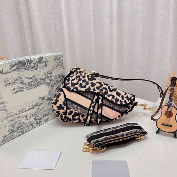 luxury handbags and storage leopard designer shopping bag crossbody bags classic messenger women shoulder b
luxury handbags and storage leopard designer shopping bag crossbody bags classic messenger women shoulder b
