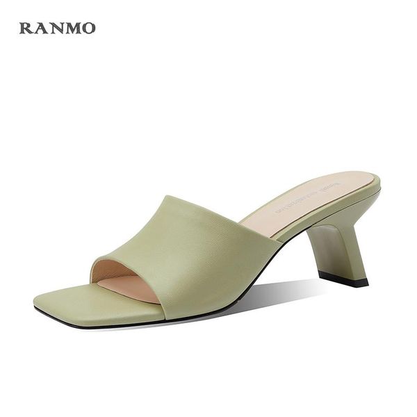 slippers 2021 leather sandals ladies fashion summer shoes high heels housewife simple yet delicate flip-flops, Black
slippers 2021 leather sandals ladies fashion summer shoes high heels housewife simple yet delicate flip-flops, Black