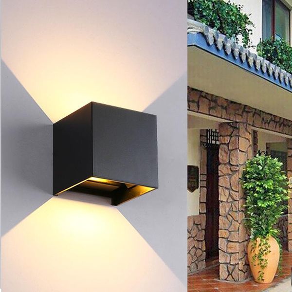 wall lamps outdoor lamp square paint aluminum alloy body waterproof 
wall lamps outdoor lamp square paint aluminum alloy body waterproof