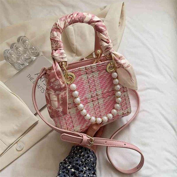 women's bag 2021 new fashion diana bag fashion temperament handbag thousand bird lattice single shoulder messenger bag
women's bag 2021 new fashion diana bag fashion temperament handbag thousand bird lattice single shoulder messenger bag