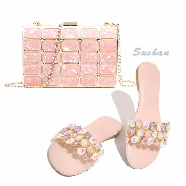 2021summer ladies rhinestone slippers large size flip flops women's fashion beach sandals shiny shoes and chain square bags sets, Black
2021summer ladies rhinestone slippers large size flip flops women's fashion beach sandals shiny shoes and chain square bags sets, Black