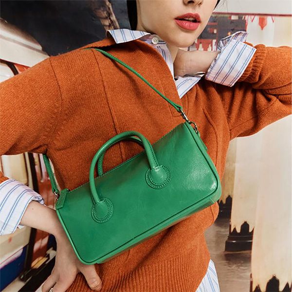 evening bags fashion small tote bag 2021 high-quality pu leather women's designer handbag solid color shoulder messenger
evening bags fashion small tote bag 2021 high-quality pu leather women's designer handbag solid color shoulder messenger