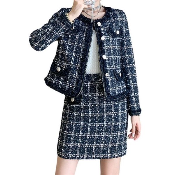 autumn winter runway suit set women's elegant long sleeve tweed woolen jacket coat + mini bodycon skirt 2pcs 210603, White
autumn winter runway suit set women's elegant long sleeve tweed woolen jacket coat + mini bodycon skirt 2pcs 210603, White