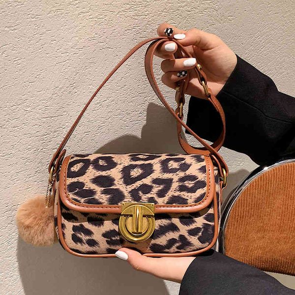handbags bags women's 2021 autumn and winter diagonal single shoulder ins flip leopard print simple small square, Black;red
handbags bags women's 2021 autumn and winter diagonal single shoulder ins flip leopard print simple small square, Black;red