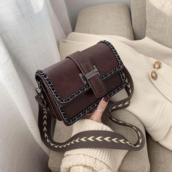 fashion woman shoulder bag pu leather chain embroidery flap versatile crossbody purses and luxury handbags women bags designer
fashion woman shoulder bag pu leather chain embroidery flap versatile crossbody purses and luxury handbags women bags designer