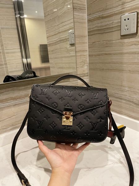 woman luxury designers bags fashion classic leather handbag purses shoulder chain cross body bag -l3999, Red;black
woman luxury designers bags fashion classic leather handbag purses shoulder chain cross body bag -l3999, Red;black