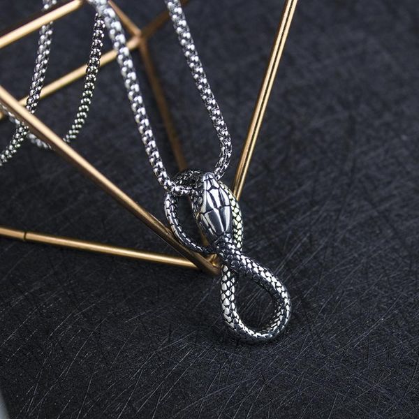 pendant necklaces punk snake necklace stainless steel chain vintage silver color long choker men fashion hip hop accessories gift 
pendant necklaces punk snake necklace stainless steel chain vintage silver color long choker men fashion hip hop accessories gift