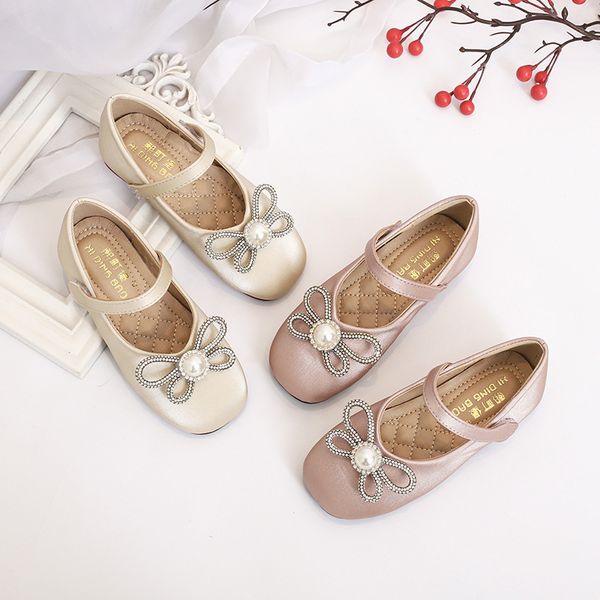 70% off factory online female baby shoes 2021 spring korean pearl rhinestone flat with soft soled princess, Black
70% off factory online female baby shoes 2021 spring korean pearl rhinestone flat with soft soled princess, Black