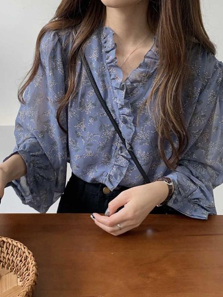 women's blouses & shirts summer flower v-neck show thin ruffle loose long sleeve chiffon shirt very fairy sun proof super, White
women's blouses & shirts summer flower v-neck show thin ruffle loose long sleeve chiffon shirt very fairy sun proof super, White