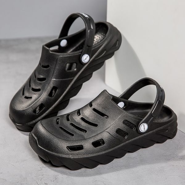 2023 new wholesale summer personality slippers outdoor beach hole shoes mens flip flop no brand nonslip sandals slipper nslip, Black
2023 new wholesale summer personality slippers outdoor beach hole shoes mens flip flop no brand nonslip sandals slipper nslip, Black