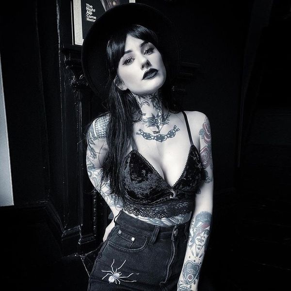 velvet gothic black women tank vintage bodycon punk grunge summer crop lace hem backless v neck alt clothes, White
velvet gothic black women tank vintage bodycon punk grunge summer crop lace hem backless v neck alt clothes, White