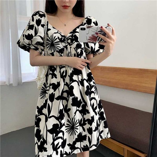 french romance retro dresse casual floral print square collar ruffles puff sleeve midi lady 210601, Black;gray
french romance retro dresse casual floral print square collar ruffles puff sleeve midi lady 210601, Black;gray