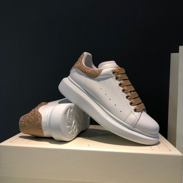 2021 classic style women men sneaker fashion casual shoes trainers walking sneakers more colour size 34-46, Black
2021 classic style women men sneaker fashion casual shoes trainers walking sneakers more colour size 34-46, Black