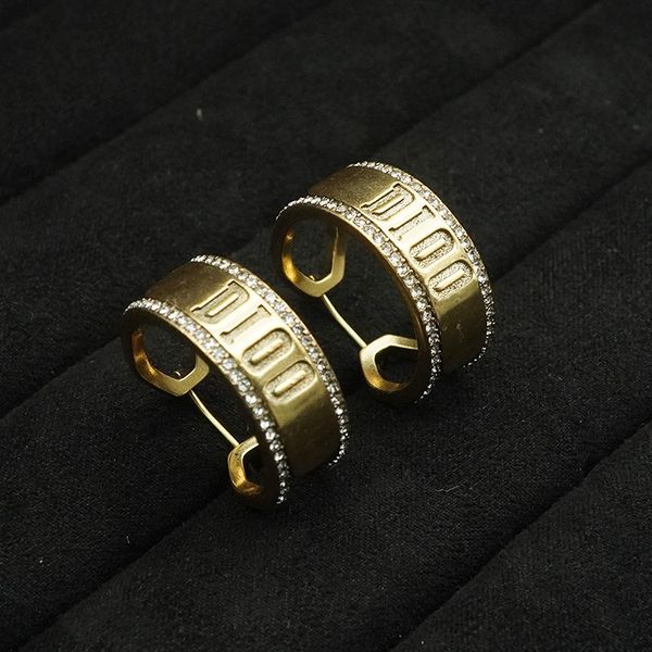 d signature / signature with diamond letter earrings and earrings star with the same live broadcast jewelry, Silver
d signature / signature with diamond letter earrings and earrings star with the same live broadcast jewelry, Silver