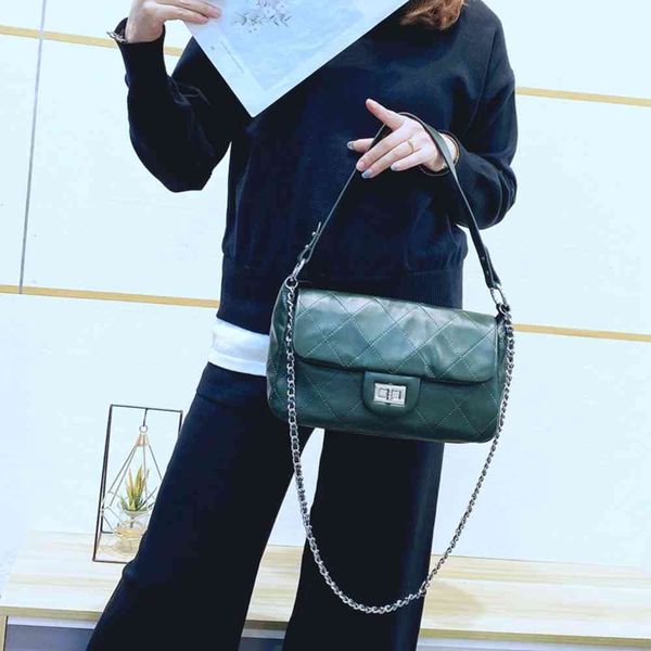 lingge chain handbags 2021 new first layer cowhide natural fall crossbody shoulder bag leather small square bag
lingge chain handbags 2021 new first layer cowhide natural fall crossbody shoulder bag leather small square bag