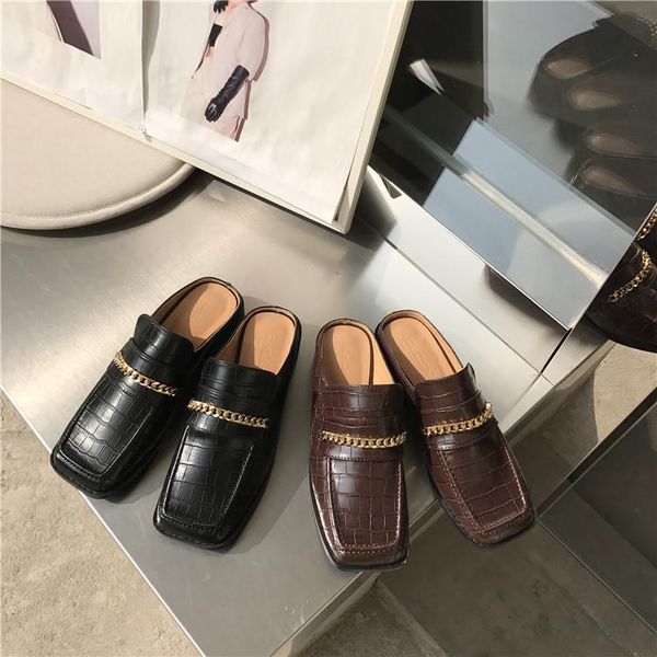 spring and summer metal chain square heel simple toe vintage comfortable closed half slippers, Black
spring and summer metal chain square heel simple toe vintage comfortable closed half slippers, Black