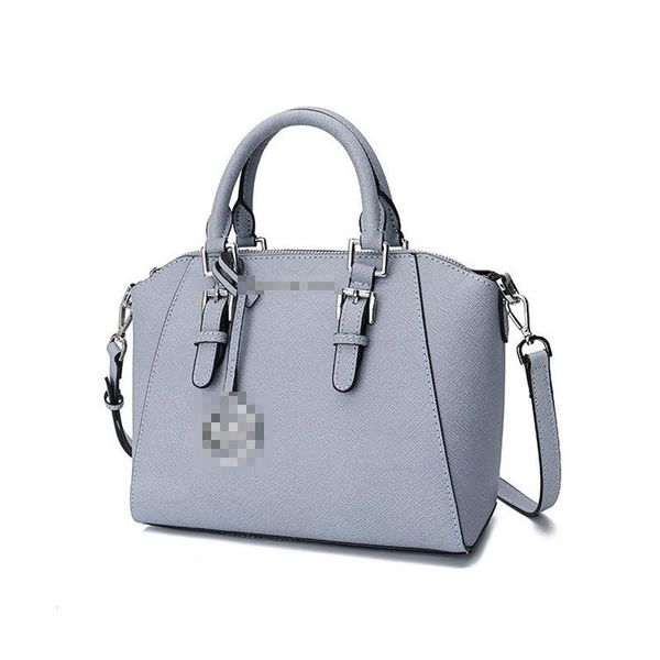 evening bags 2021 european and american fashion bag luxury leather women's one shoulder messenger handbag
evening bags 2021 european and american fashion bag luxury leather women's one shoulder messenger handbag