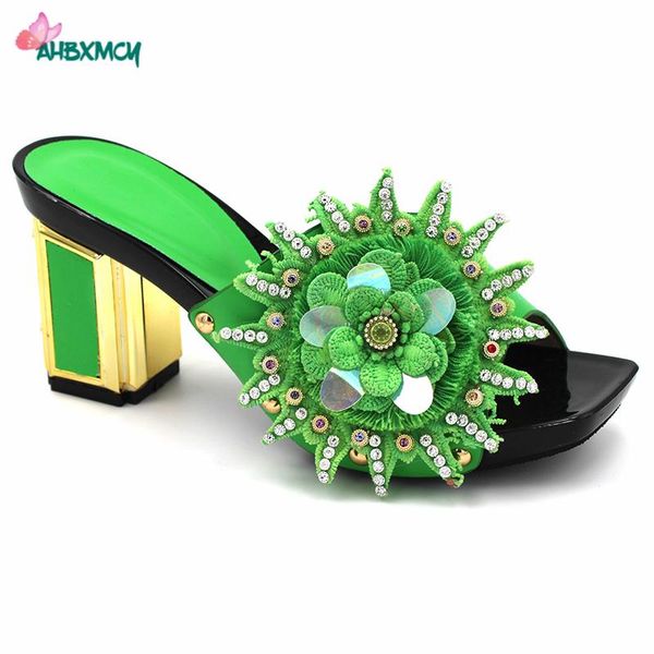 dress shoes pearl design pretty women in green color fashionable italian mature with shinning crystal for wedding, Black
dress shoes pearl design pretty women in green color fashionable italian mature with shinning crystal for wedding, Black