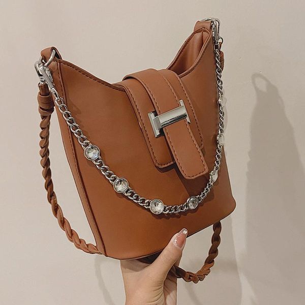 evening bags ladies' pu leather simple bucket bag with diamond chain shoulder women niche design casual crossbody 2021
evening bags ladies' pu leather simple bucket bag with diamond chain shoulder women niche design casual crossbody 2021