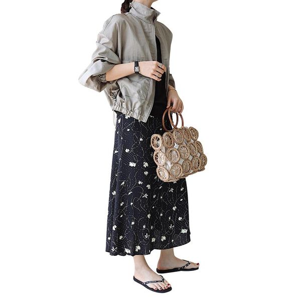 storage bags ladies casual handbag girls hand-woven beach bag with inner pocket french retro tashion woven shopping holiday
storage bags ladies casual handbag girls hand-woven beach bag with inner pocket french retro tashion woven shopping holiday