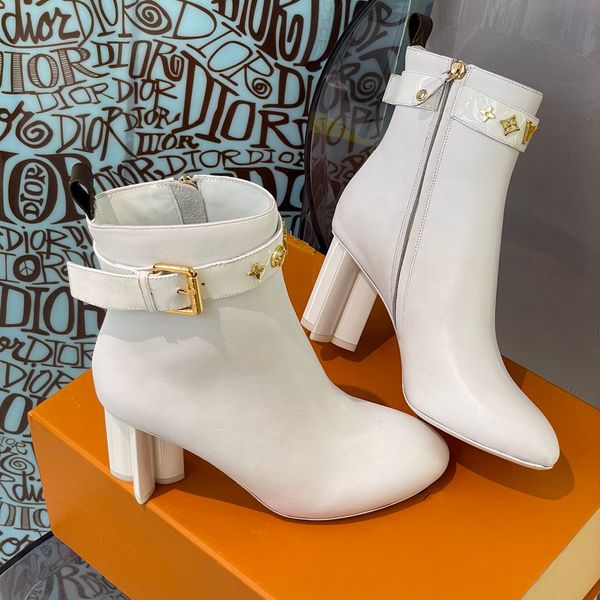 wedding party luxury women's shoes fashion high heel designer comfortable brand short boots with shoe box, Red;white
wedding party luxury women's shoes fashion high heel designer comfortable brand short boots with shoe box, Red;white