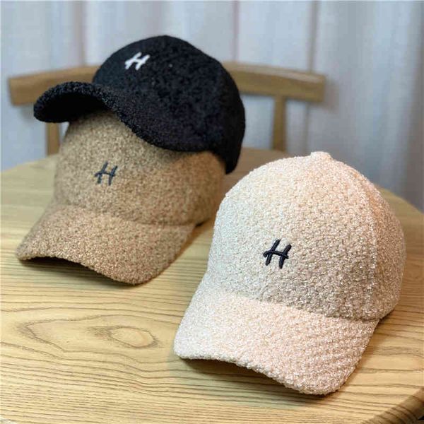 sun hat korean version new h letter versatile baseball autumn and winter thickened warm rabbit hair teddy down cap, Blue;gray
sun hat korean version new h letter versatile baseball autumn and winter thickened warm rabbit hair teddy down cap, Blue;gray