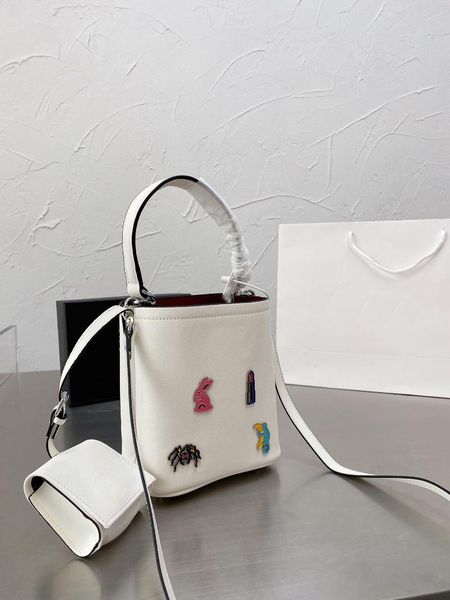 evening bags 100472 2021 fashion piece lady's bag cross shoulder handbag bucket
evening bags 100472 2021 fashion piece lady's bag cross shoulder handbag bucket