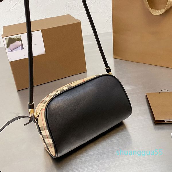 2021 new fashionable leather material collision color single shoulder bag high-end material fashionable temperament ladies banquet bag class
2021 new fashionable leather material collision color single shoulder bag high-end material fashionable temperament ladies banquet bag class