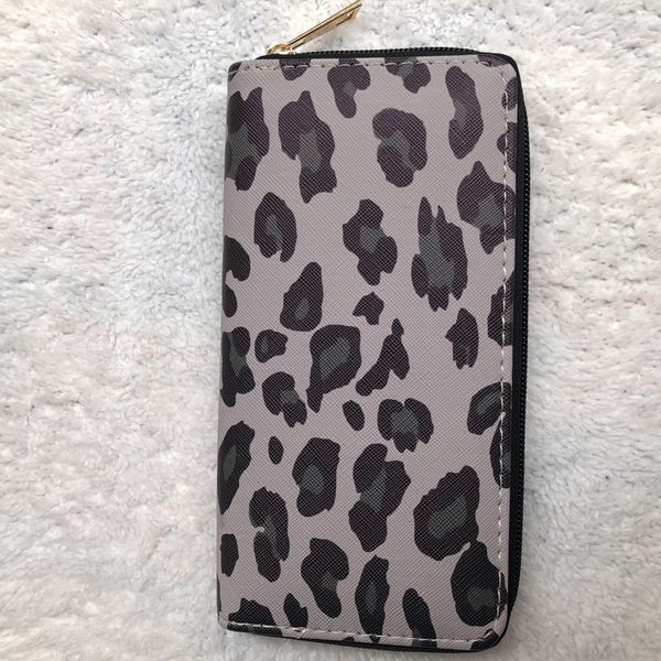 fashion pu wallet sunflower chrysanthemum leopard print luxury women zipper long clutch wallet, Red;black
fashion pu wallet sunflower chrysanthemum leopard print luxury women zipper long clutch wallet, Red;black