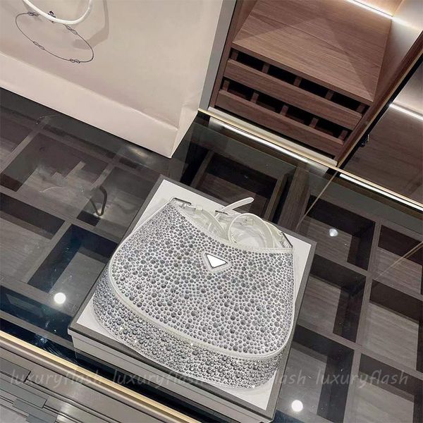 latest cleos womens designers tote shouler bags crystal embellished satin handbags high-quality ladies 2023 fashion underarm purses bling 0w
latest cleos womens designers tote shouler bags crystal embellished satin handbags high-quality ladies 2023 fashion underarm purses bling 0w