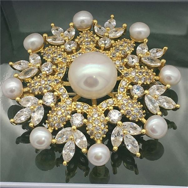 pins, brooches beautiful austria zircon inlay 4-8mm fw white pearl brooch scarf clips breastpin pendant 01, Gray
pins, brooches beautiful austria zircon inlay 4-8mm fw white pearl brooch scarf clips breastpin pendant 01, Gray