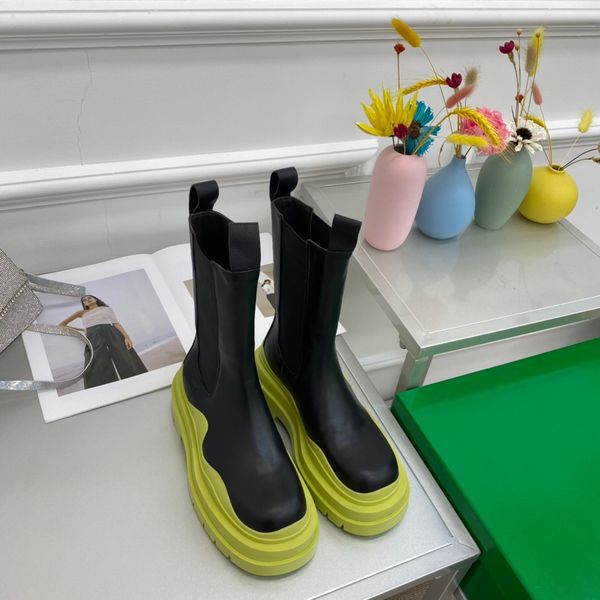 2022 designer luxury tire leather boots ladies ankle haif cowskin chelsea boot autumn and winter martin fashion camfort shoes size 35-42, Black
2022 designer luxury tire leather boots ladies ankle haif cowskin chelsea boot autumn and winter martin fashion camfort shoes size 35-42, Black