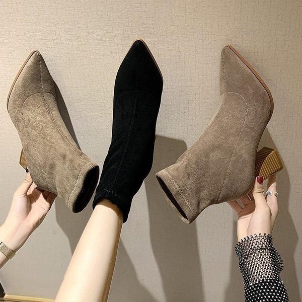 boots winter women's autumn fashion 2021 korean suede thick heel sleeve, Black
boots winter women's autumn fashion 2021 korean suede thick heel sleeve, Black