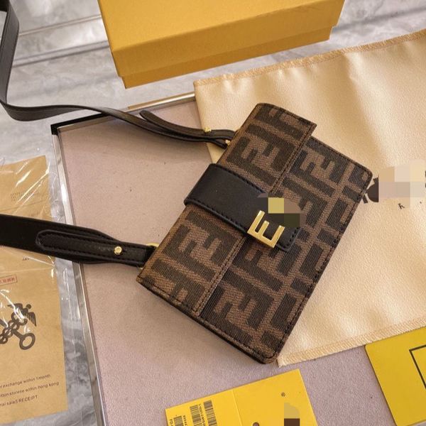 2021 new underarm women's hand old canvas small square mini bag french stick bag ysj
2021 new underarm women's hand old canvas small square mini bag french stick bag ysj