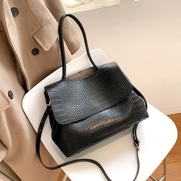 evening bags large capacity women's hand-held bag 2021 fashion texture retro tote design shoulder postman travel girl handbag
evening bags large capacity women's hand-held bag 2021 fashion texture retro tote design shoulder postman travel girl handbag
