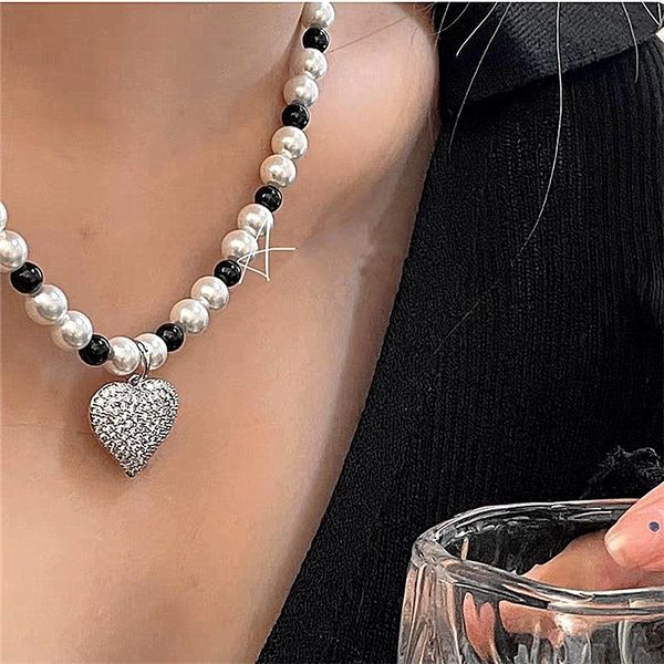 pendant necklaces punk vintage imitation pearl clavicle chain necklace for women girl fashion jewelry crystal love heart 90s gift, Silver
pendant necklaces punk vintage imitation pearl clavicle chain necklace for women girl fashion jewelry crystal love heart 90s gift, Silver
