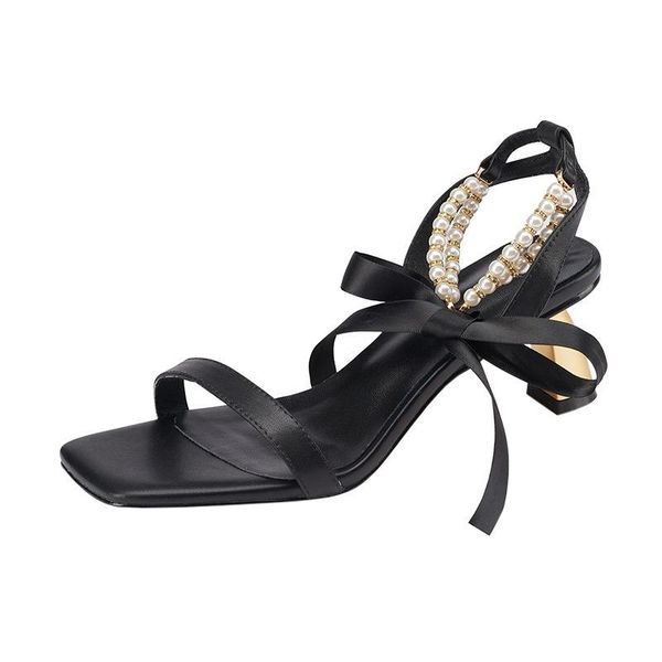 dress shoes 2021 summer fashion design weave women sandals transparent strange high heels ladies open toe size 34-39, Black
dress shoes 2021 summer fashion design weave women sandals transparent strange high heels ladies open toe size 34-39, Black